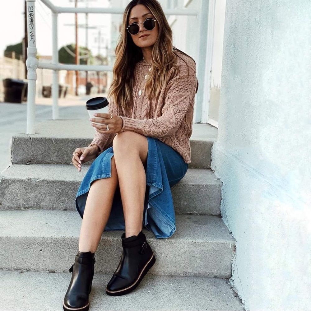 ✨ Naturalizer Flatform Leather Ankle Boots - Aster✨
